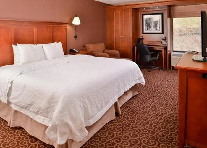 Mcknight Hotel